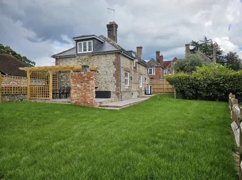 Garden with barbecue 