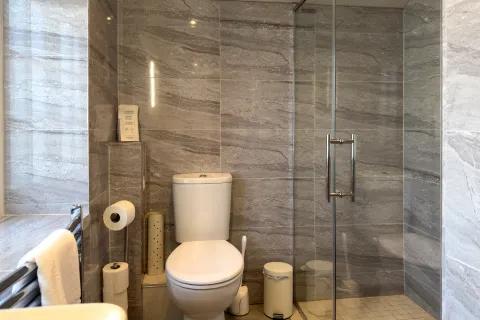 Stables Cottage Shower Room